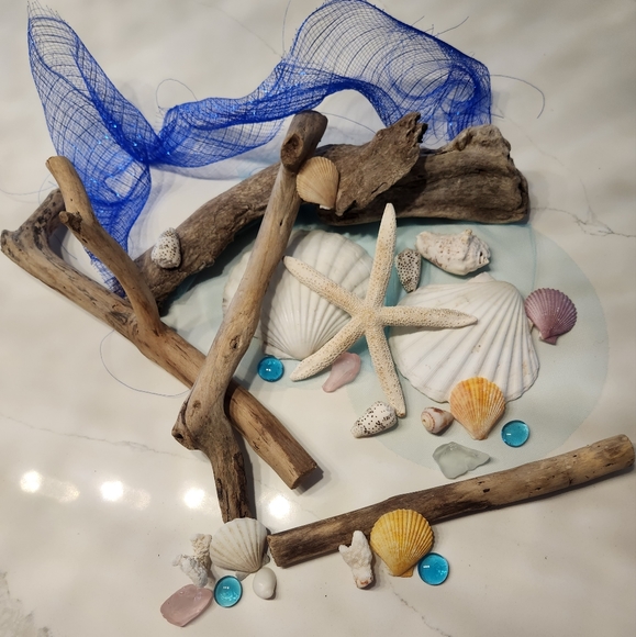 Hawaiian Driftwood, Shells and Seaglass Coastal Beach Craft Items - Picture 12 of 12